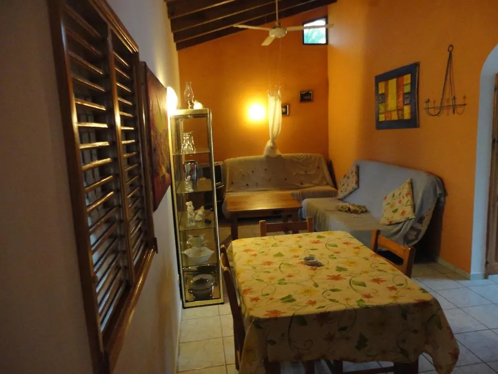El Flamboyan Apartments Las Terrenas 3*,